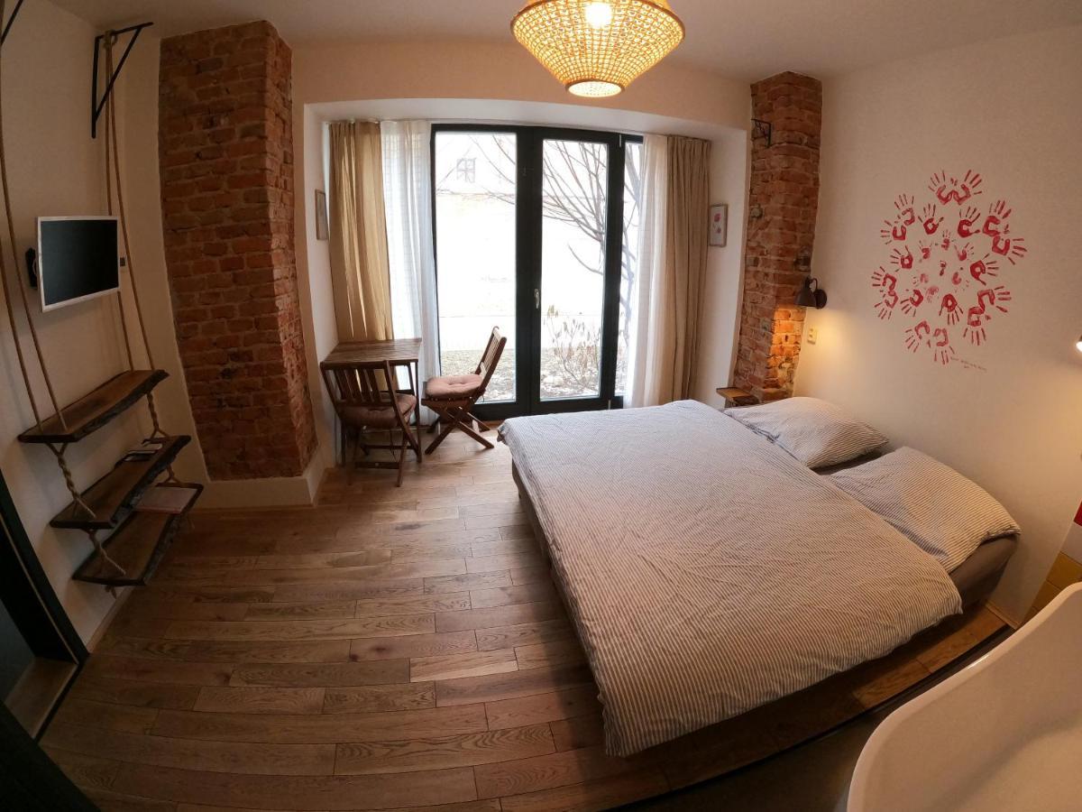 Gusto Hotel Krnov Buitenkant foto
