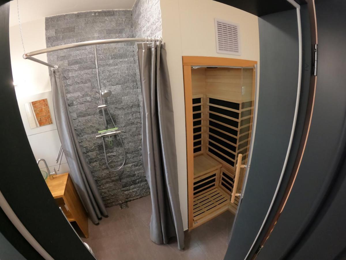 Gusto Hotel Krnov Buitenkant foto