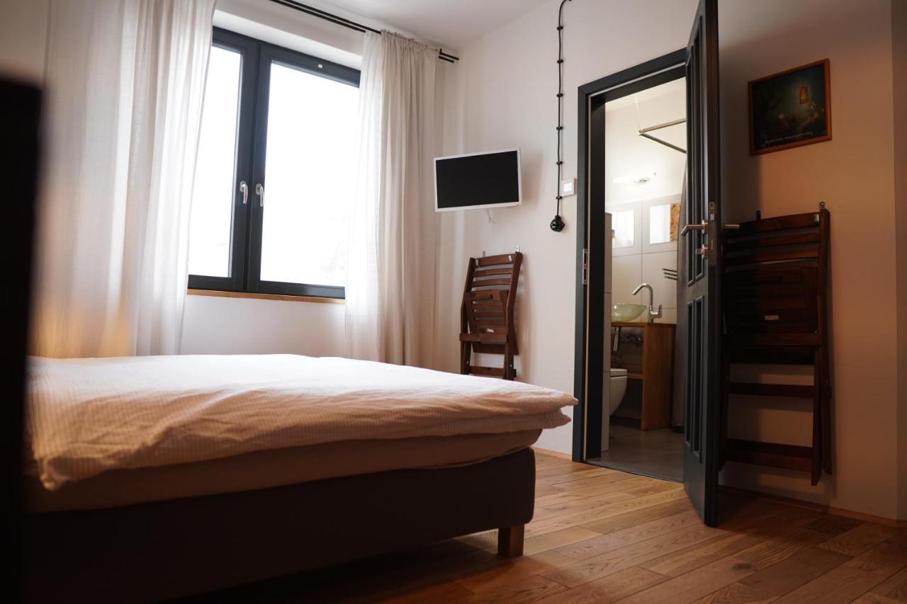 Gusto Hotel Krnov Buitenkant foto