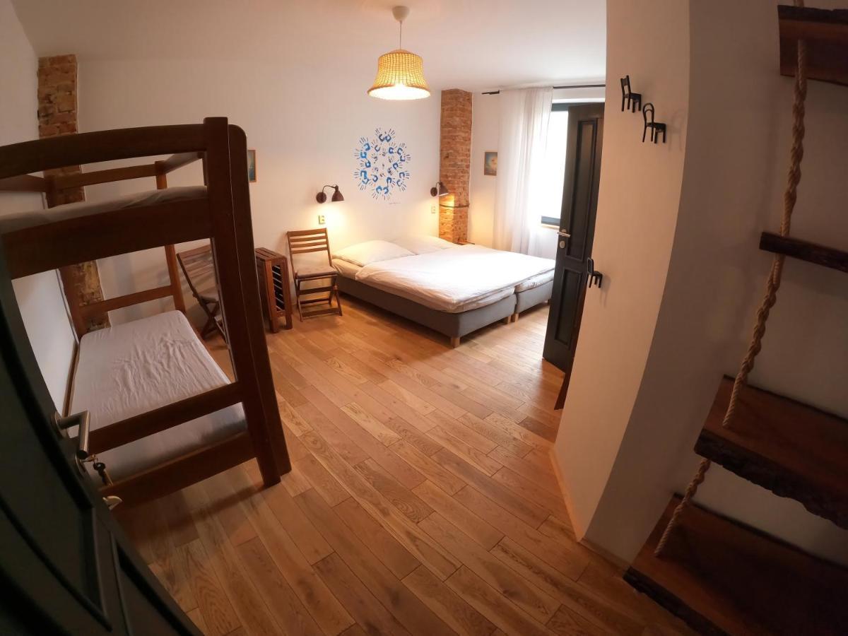 Gusto Hotel Krnov Buitenkant foto